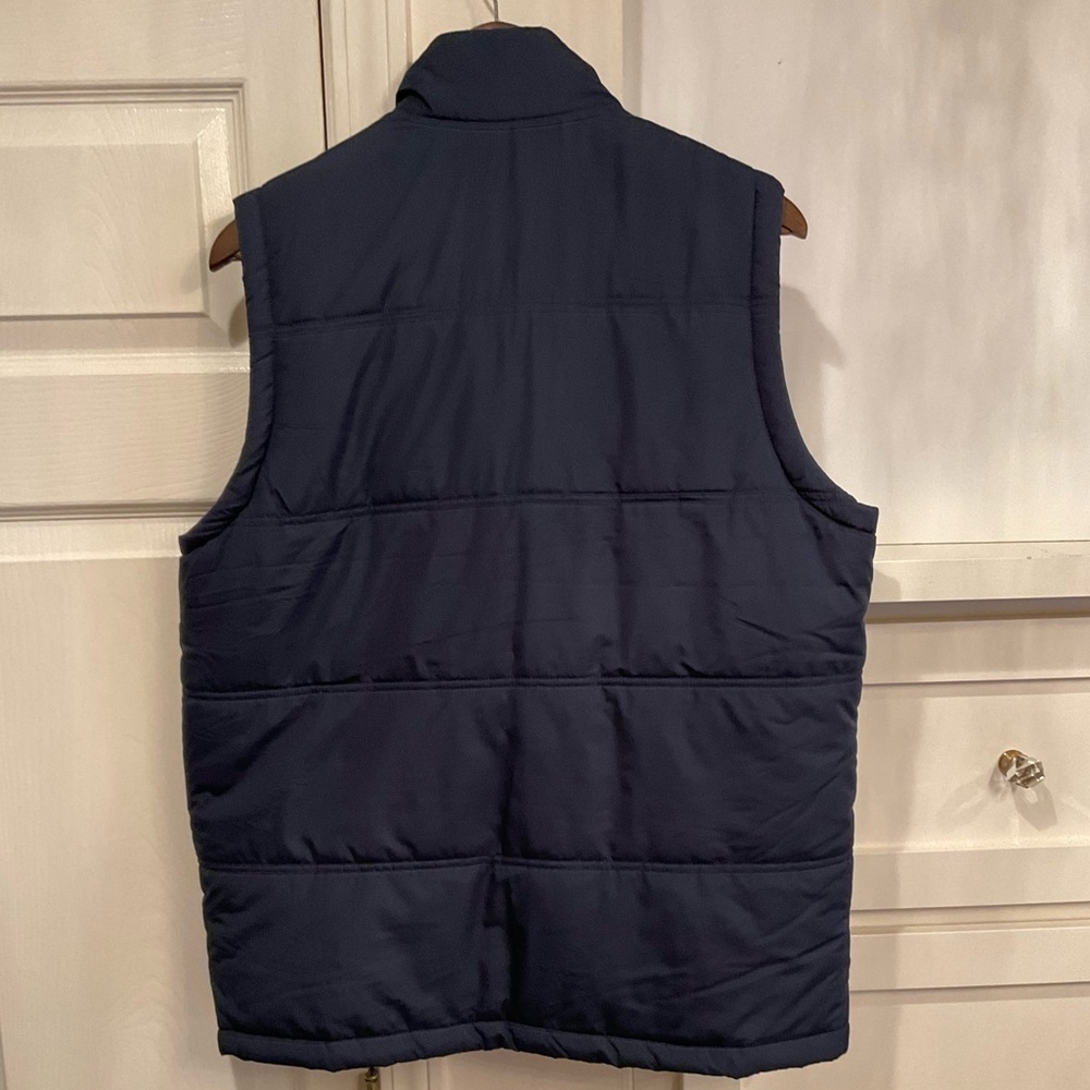 Weather proof navy blue puffer vest - Picture 5 of 5